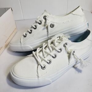 Blowfish White Canvas Sneakers Size 7